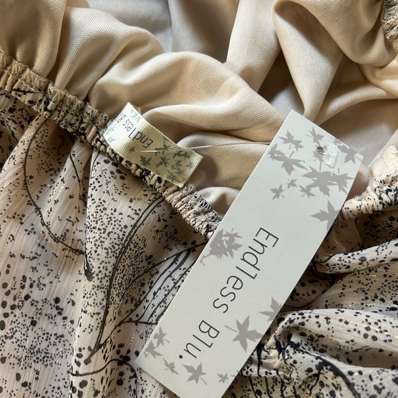 Chic Floral Cutout Dress - Picture 6 of 6